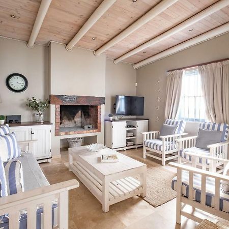 Na Genoeg Holiday Home Paternoster Bagian luar foto
