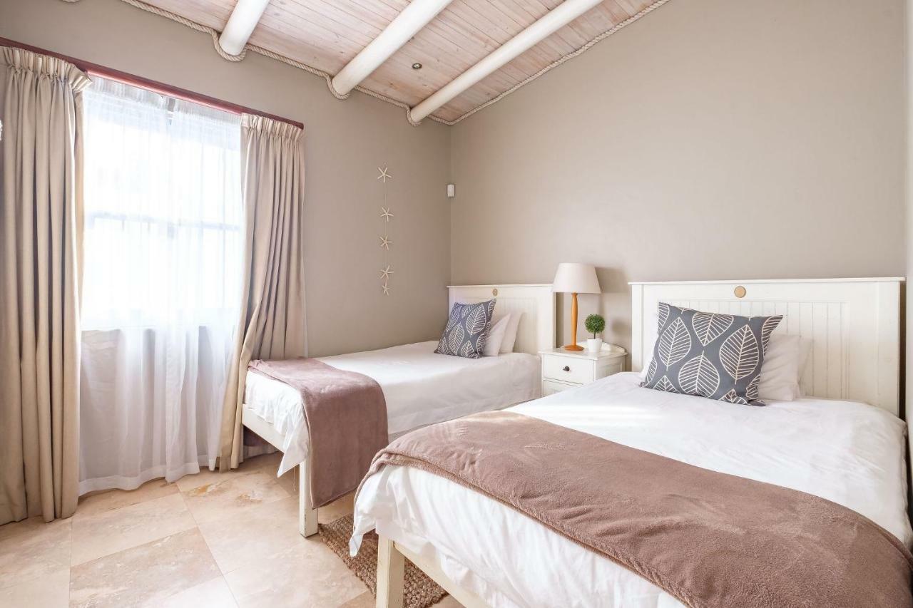 Na Genoeg Holiday Home Paternoster Bagian luar foto
